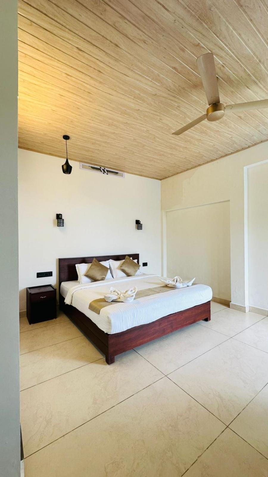 Wild Elephant Resort Kallar Vattiyar Kültér fotó